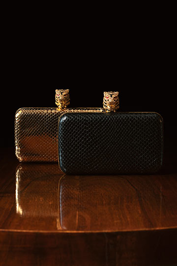 IMAGE 3 PRODUCT CAROUSEL HOLIDAY DROP3