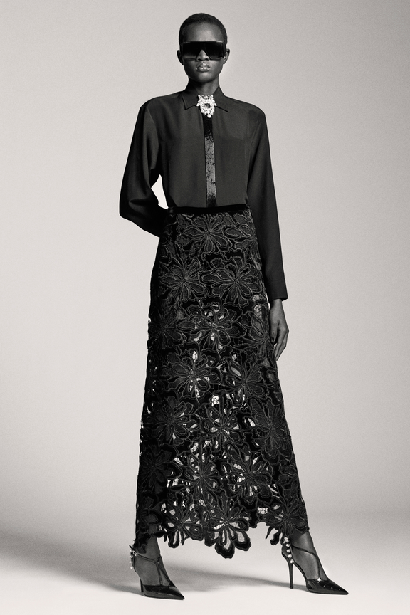 image black shirt