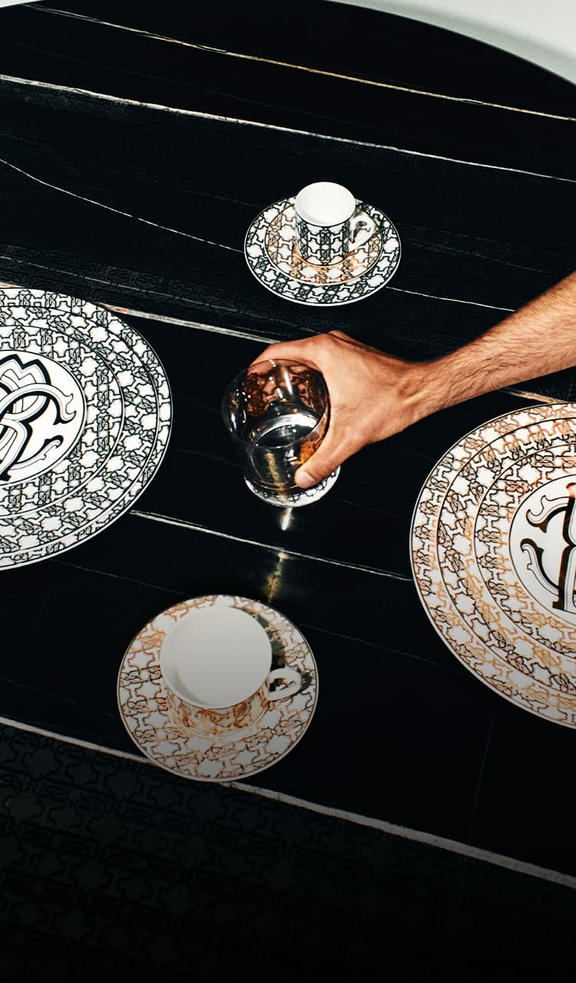 img-tablewear