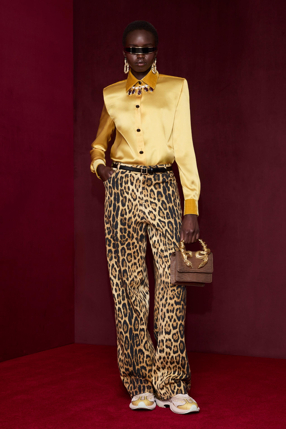 ochre shirt image_copy
