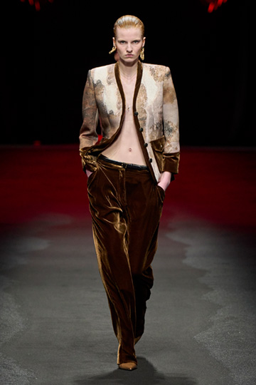 look 19 fw25