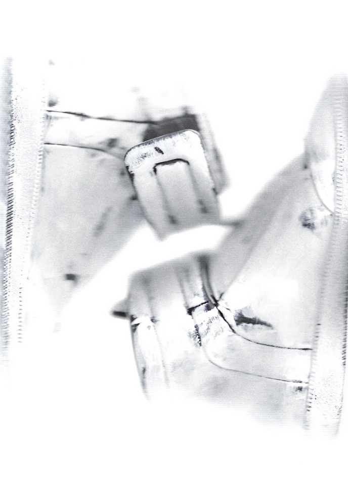 M - Home Page Small]  – Grid – Row 1 - Col - AW26 - The Edit: Sneakers (M UX) - P.Block - P.Item - Col - CC - Img